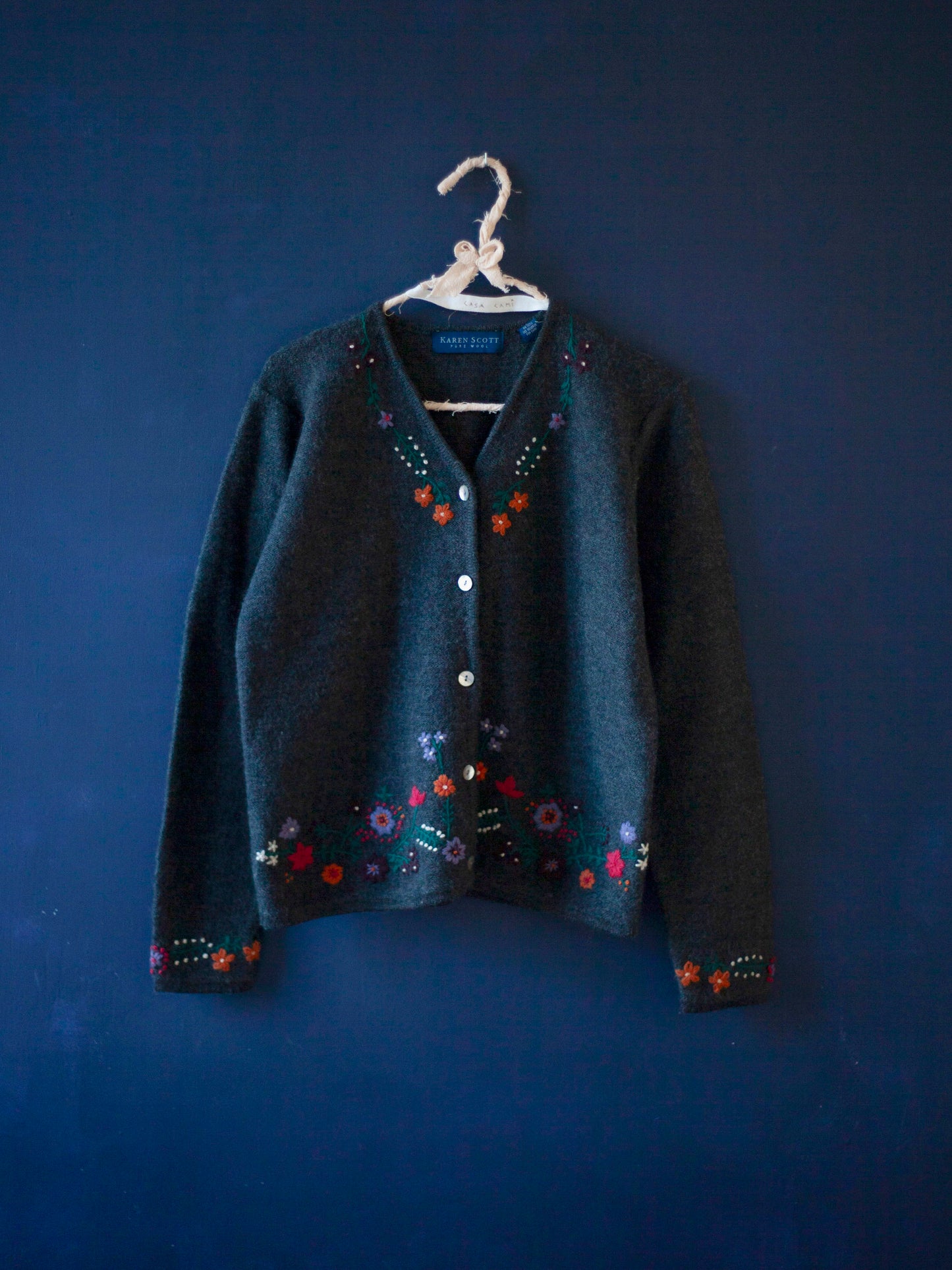CARDIGAN FLEURS BRODÉES