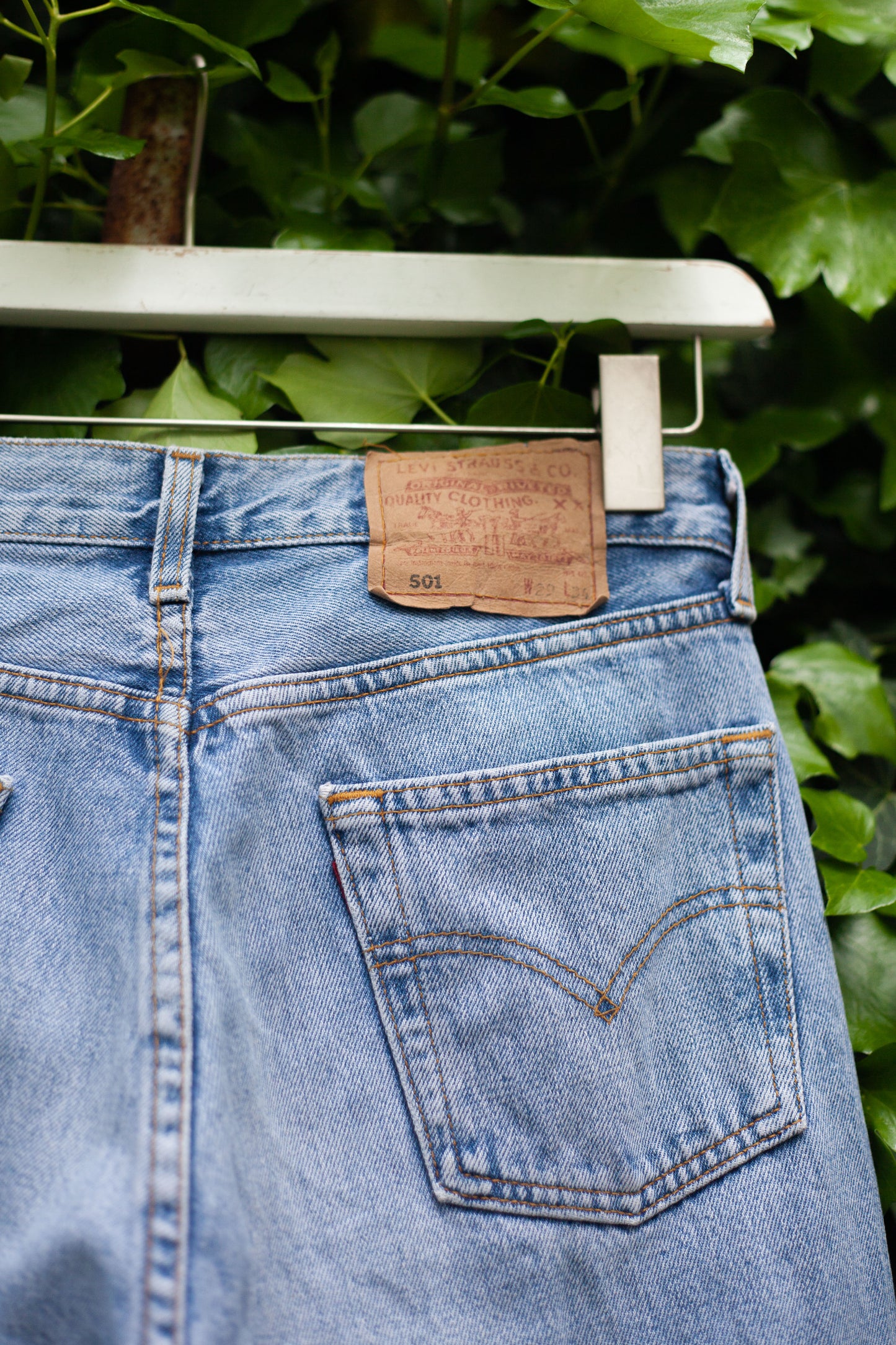 JEAN LEVI'S 501 VINTAGE MADE IN FRANCE