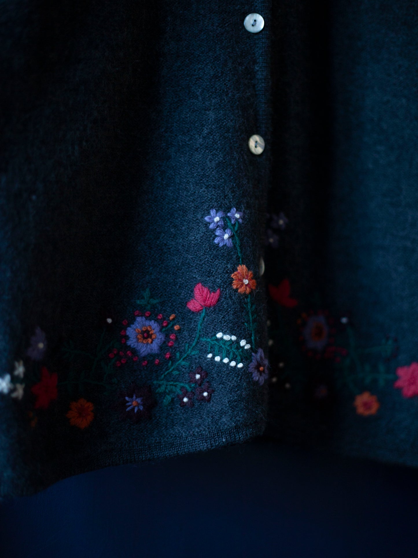 CARDIGAN FLEURS BRODÉES