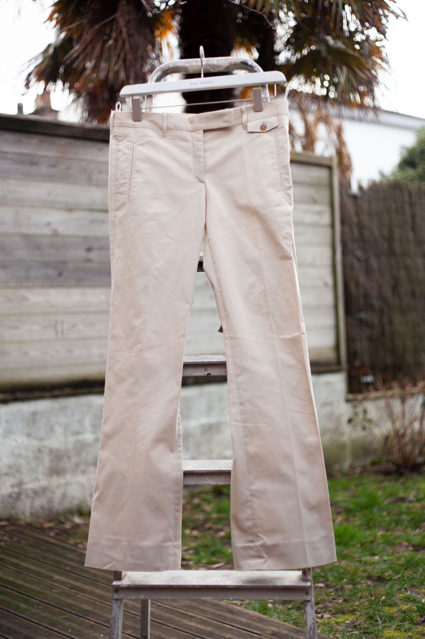 PANTALON PRADA FLARE