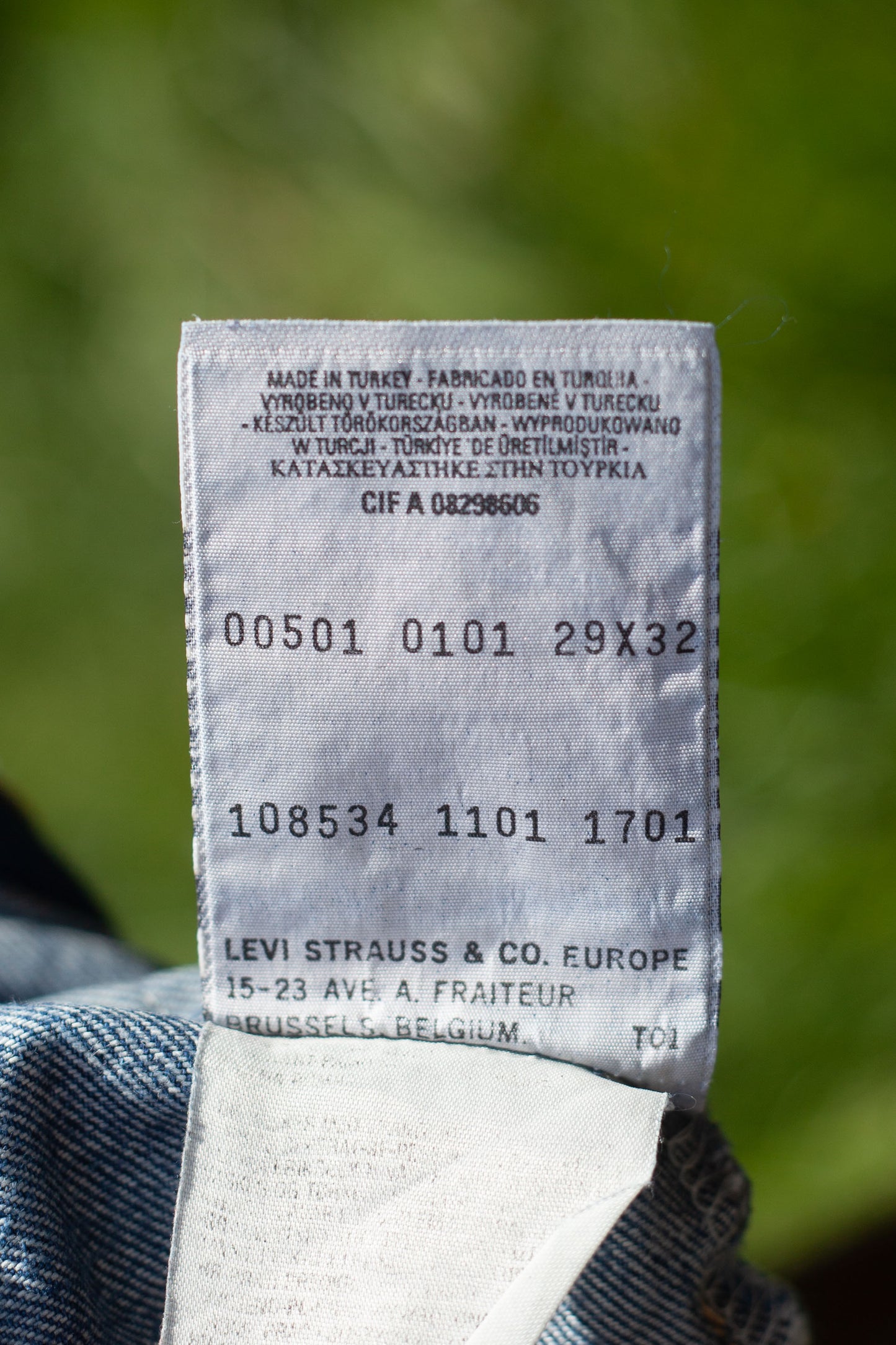 JEAN LEVI'S 501 VINTAGE W29