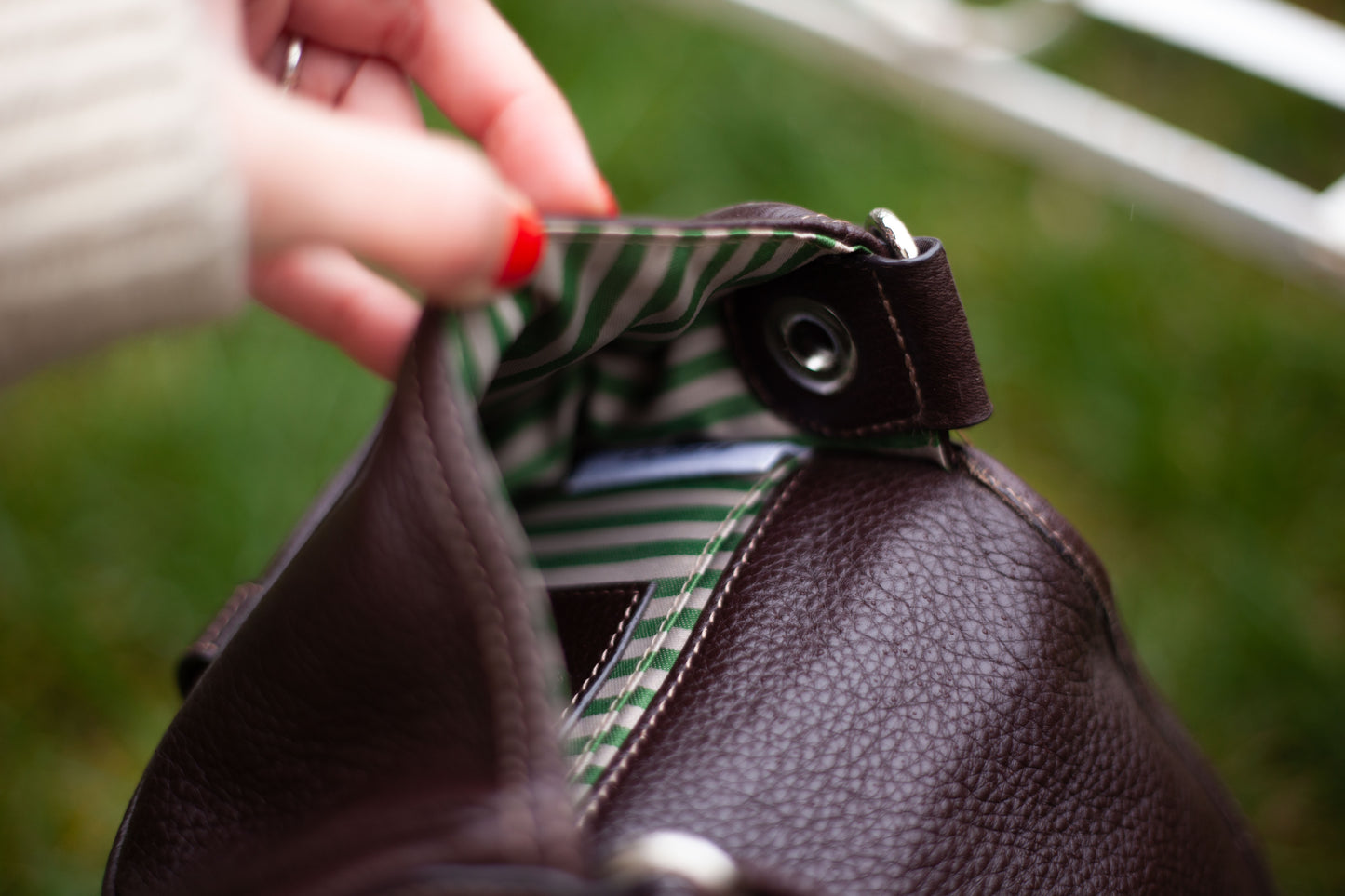 SACOCHE EN CUIR LACOSTE