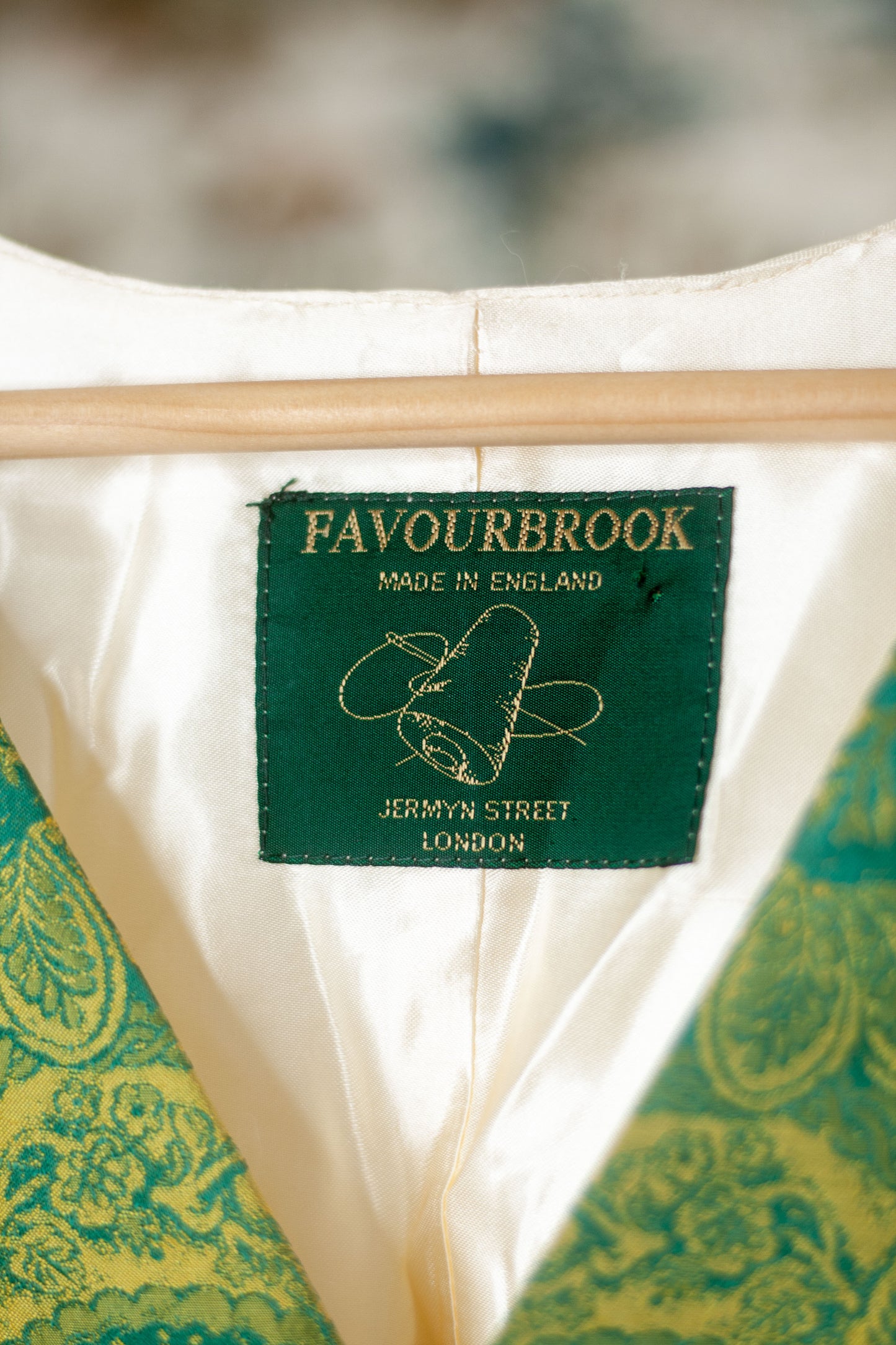 GILET EN SOIE FAVOURBROOK