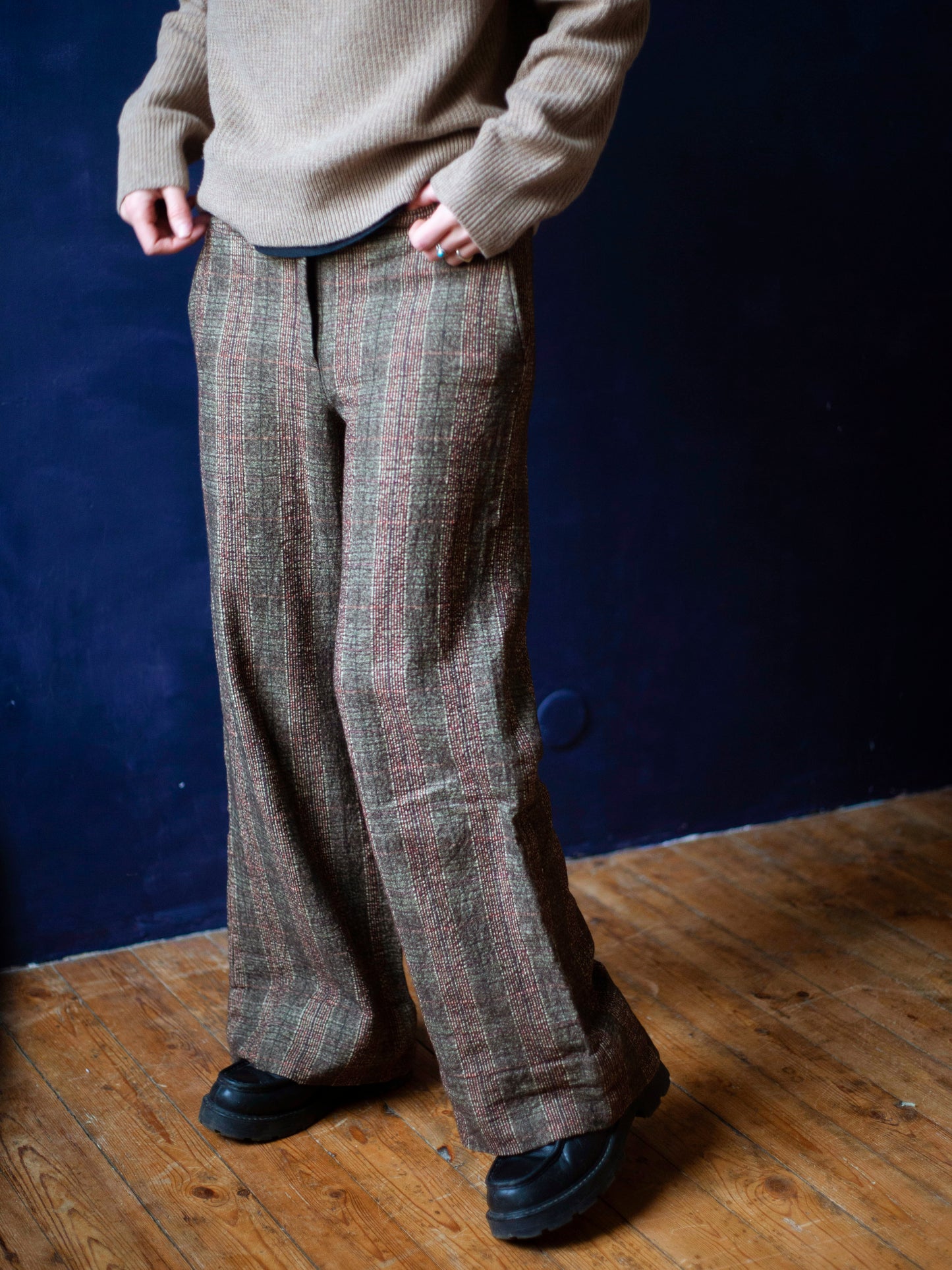 PANTALON EN LAINE KENZO (TAILLE 40-42)