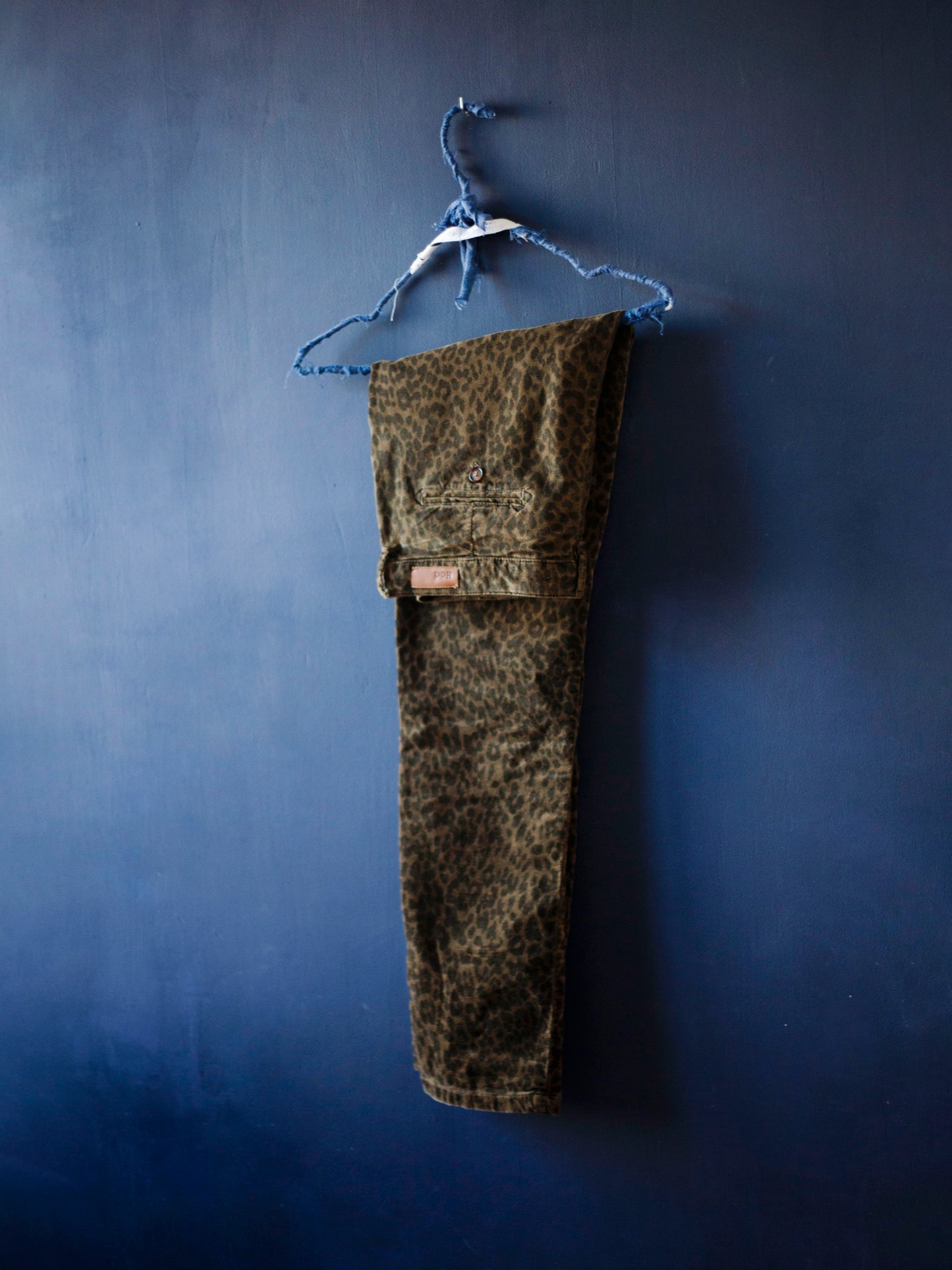 PANTALON LÉOPARD HOD W29